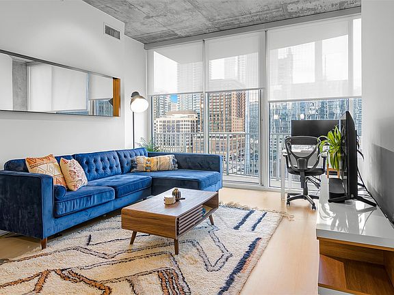5th image of 360 Nueces St APT 1105
