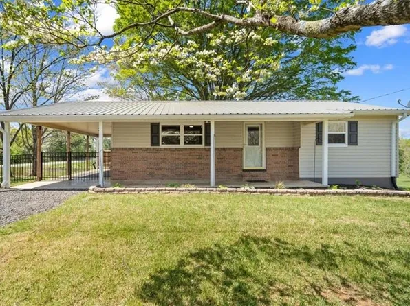410 Spring Rd, Reidsville, NC 27320