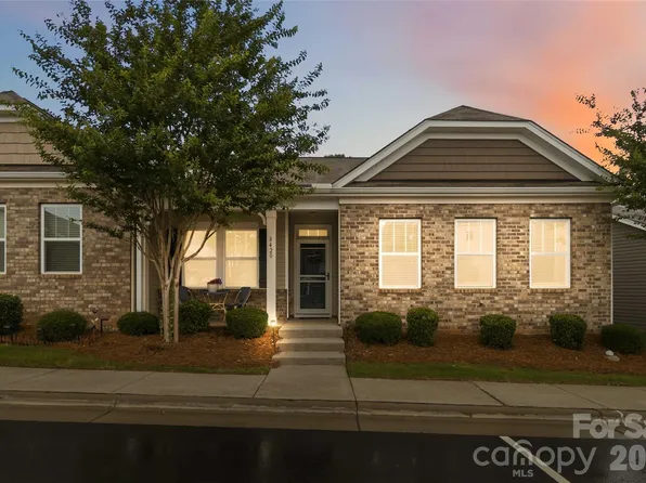 8420 Union Central Ct, Waxhaw, NC 28173