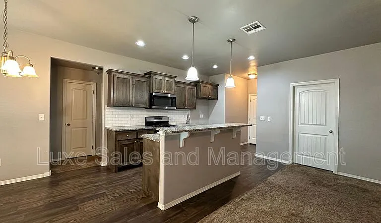 4716 River Mesa Dr — Photo 3