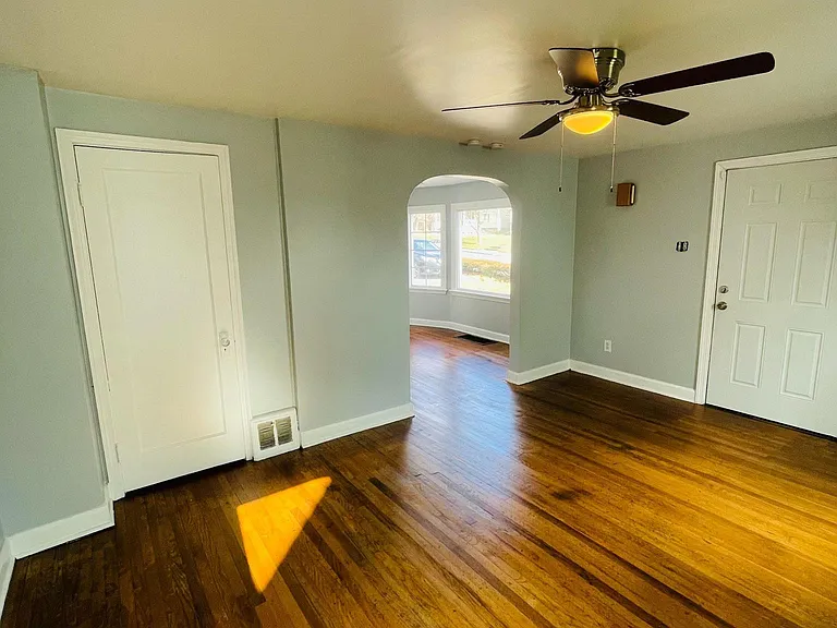 1305 Highland Ave — Photo 10