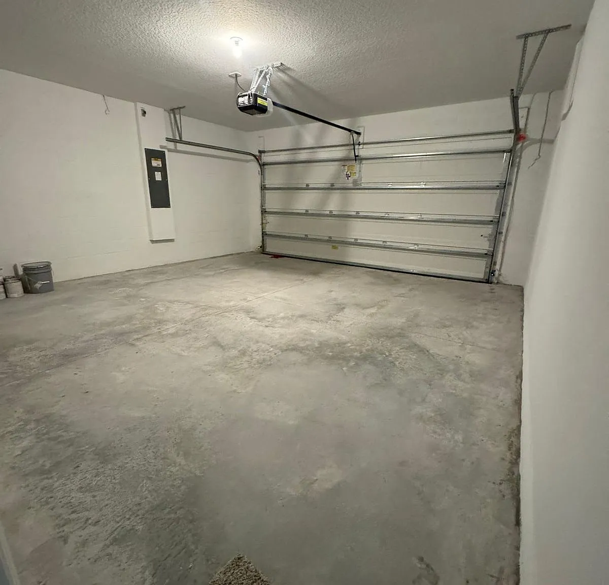 4 bed, 1840 sqft, $2,200 — Photo 3