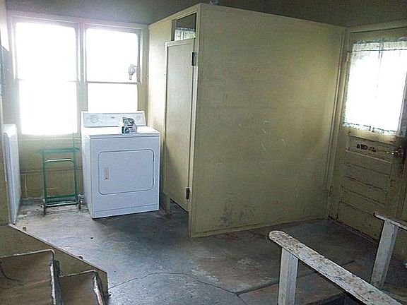 Mud room/laundry room