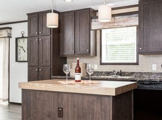 16658 N Kimberly Dr, Holly, MI 48442