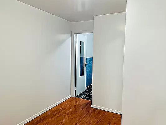 4th image of 231 E 29th St #9/16