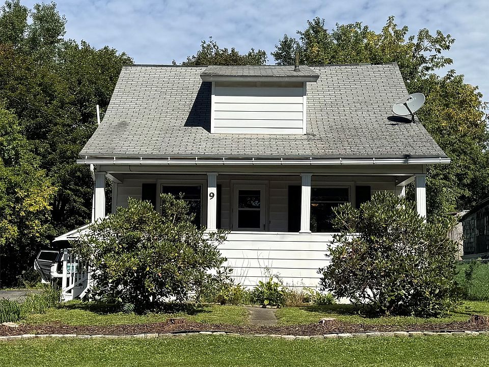1st image of 9 Monroe St