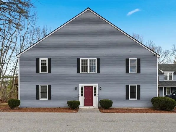 39 Lantern Ln Unit 8, Dracut, MA 01826