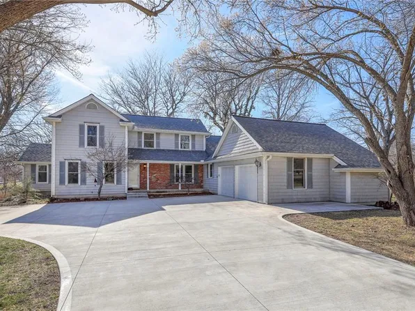 24908 E Timberlake Dr, Greenwood, MO 64034