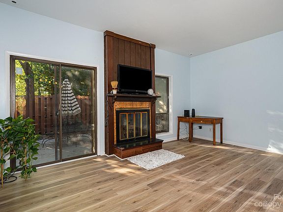 3rd image of 7909 Charter Oak Ln