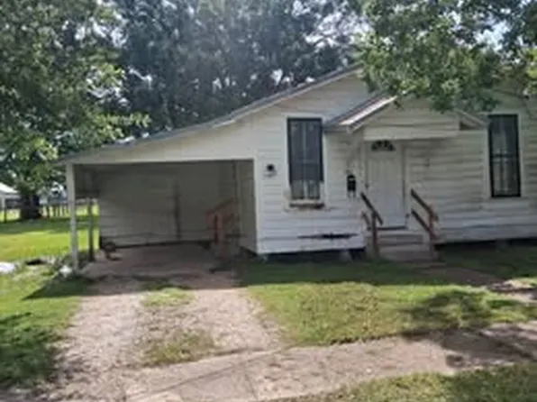 705 6th St, Rayne, LA 70578