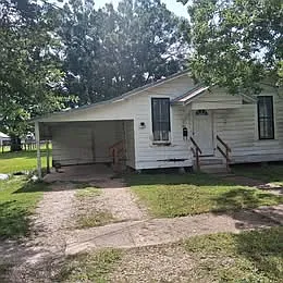 705 6th St Photo 1
