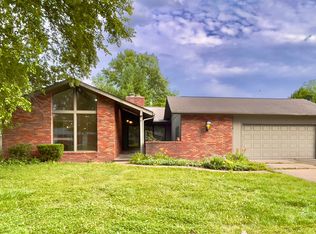 2412 Lindbergh Blvd, Springfield, IL 62704