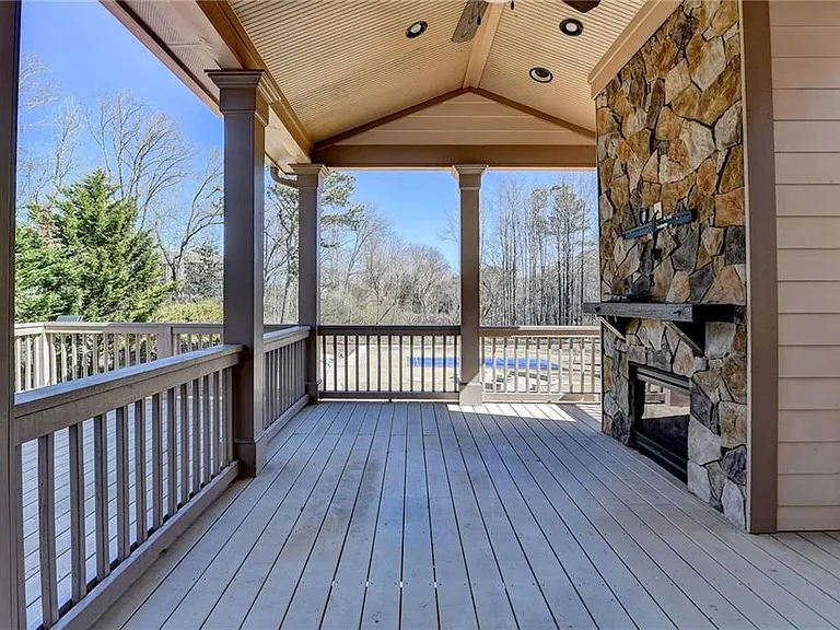2230 Manor Creek Ct — Photo 45