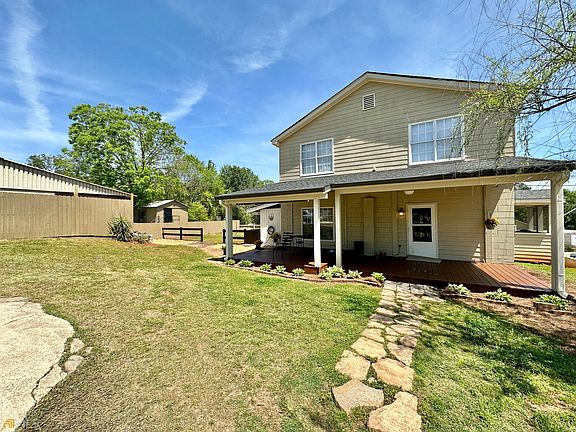 2nd image of 11 Coffey Ln