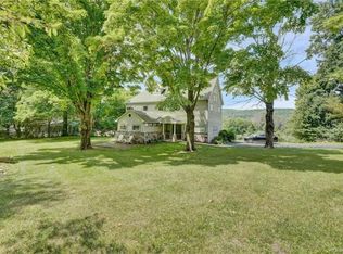 11 Kennedy Ln, Monroe, NY 10950