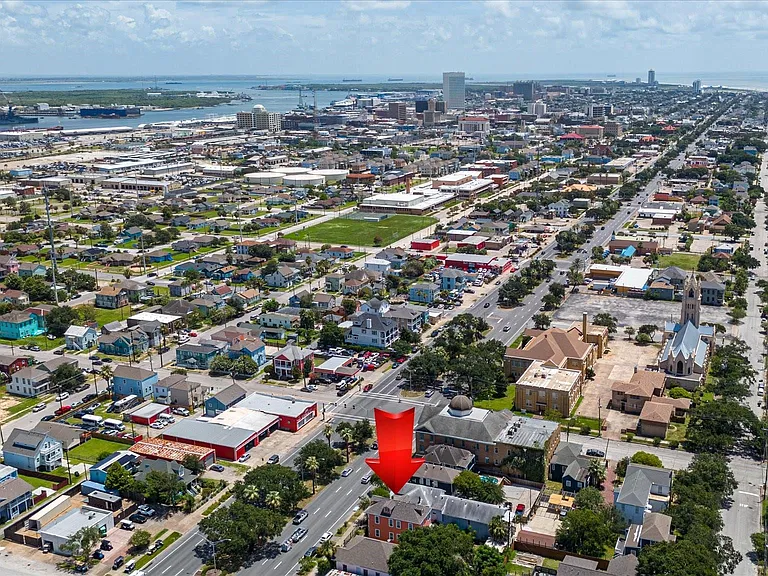 3519 Broadway St — Photo 21