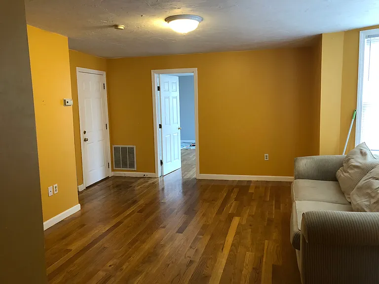 85 Glen St #1 — Photo 10