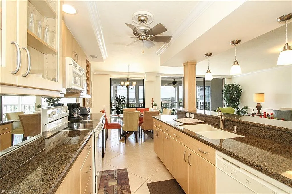2 bed, 2.0 bath, 1850 sqft, $18,000 — Photo 4
