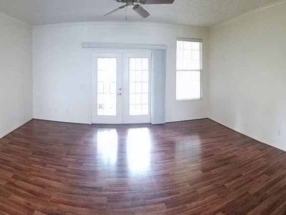 2nd image of 231 NE 28th Ave APT 208