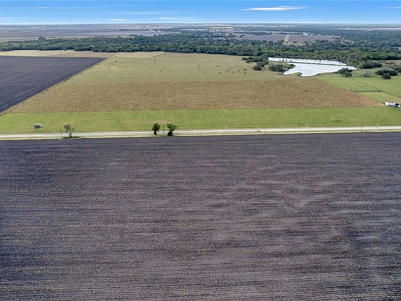 3rd image of 2 County Road 205