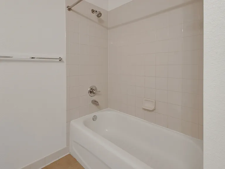 940 Village Trl #4-207 — Photo 18