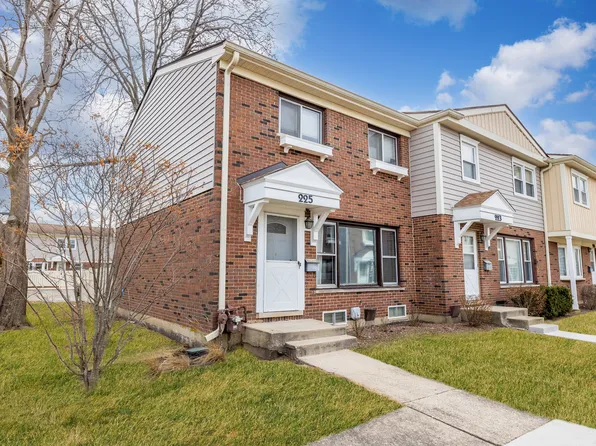 225 Jefferson Ln, Wood Dale, IL 60191