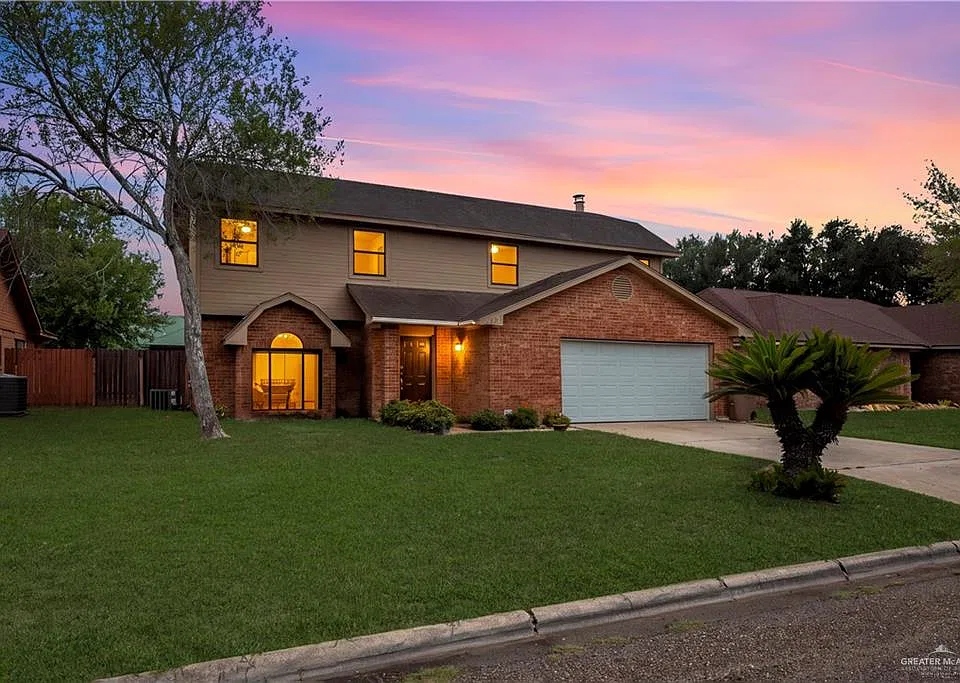 1712 Oaks Rd