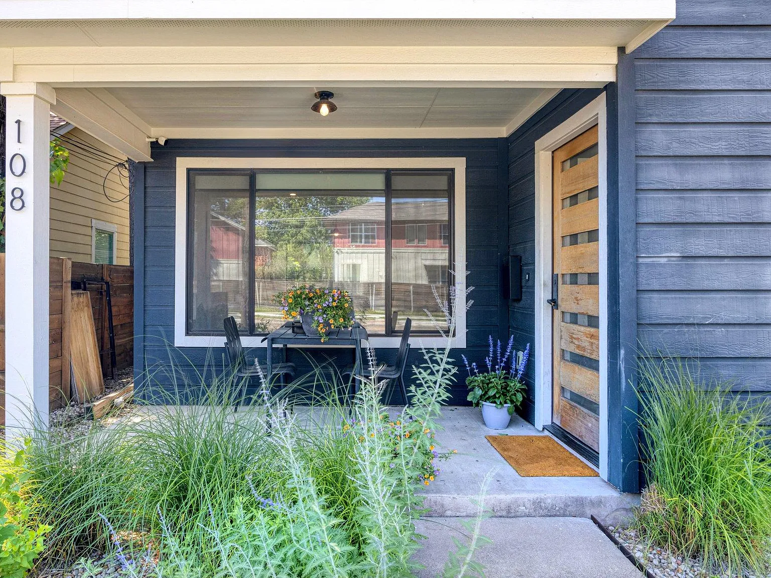 3 bed, 2.5 bath, 1654 sqft, $7,000 — Photo 2
