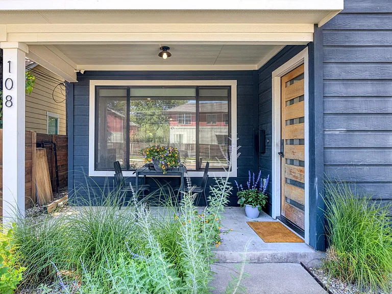 108 Chicon St — Photo 2