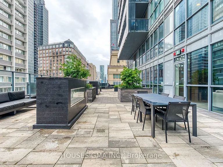 7 Grenville St #901 — Photo 11