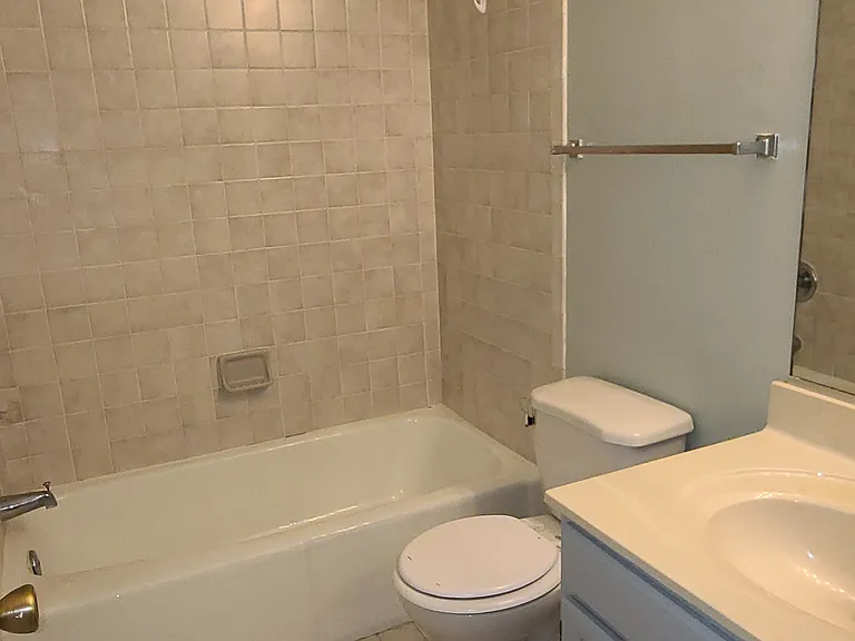 4128 Bush Lake Dr — Photo 18