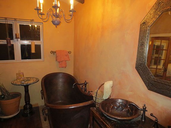 Hammered copper tub and sink