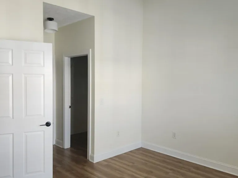 766 Algonquin Dr #F — Photo 8
