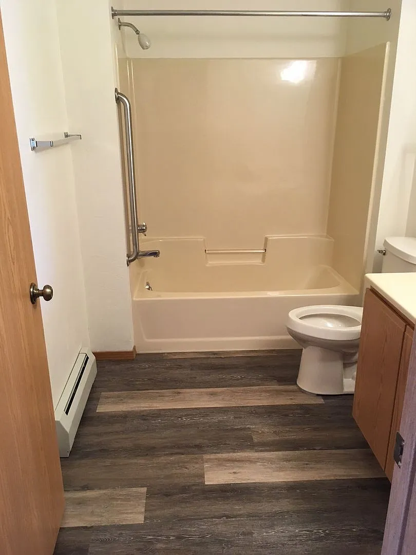 df1665 — Photo 2