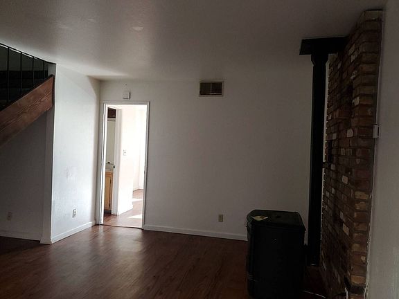 4th image of 350 E Line St Unit J