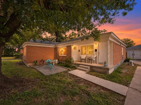 2350 Dunloe Dr, Dallas, TX 75228