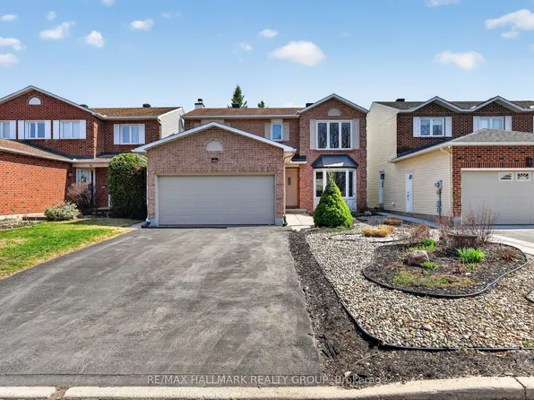 79 Dossetter Way, Ottawa, ON K1G 4S7