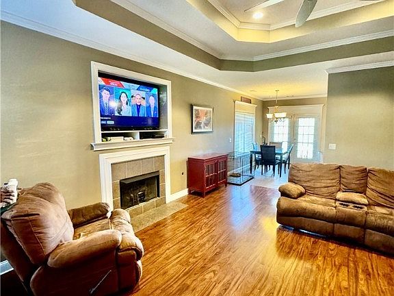 4th image of 501 Prairie Field Dr