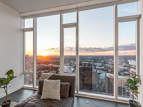 2nd image of 515 Church St #4001
