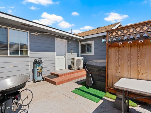 1714 S 10th Ave, Yakima, WA 98902