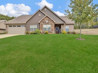 106 Cherokee Dr, Beaver Falls, PA