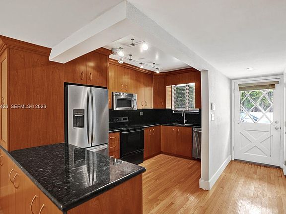 3rd image of 1503 NE 105th St #1-10