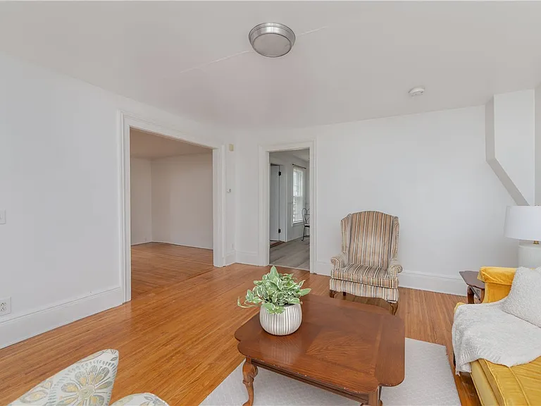 54 Sanford St #A — Photo 6