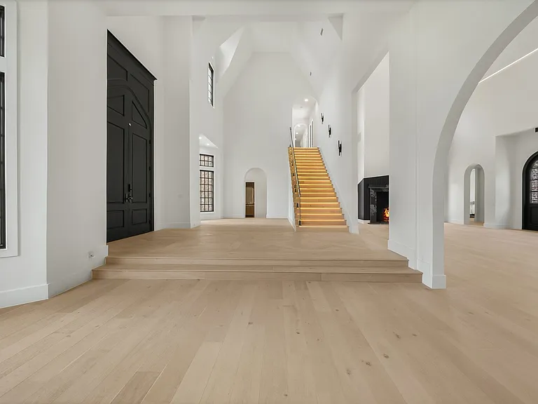 5345 Monterey Dr — Photo 5