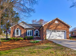 118 Springway Dr, Kannapolis, NC 28081