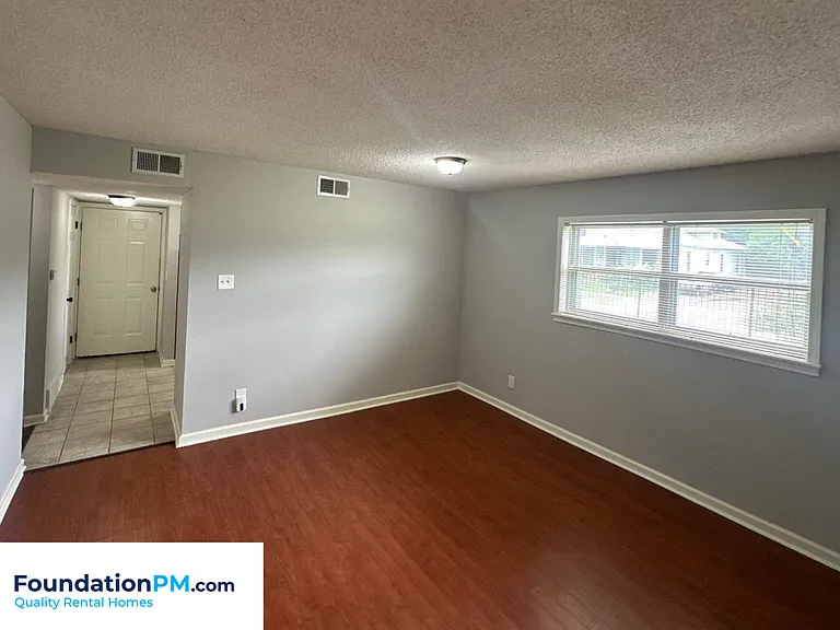 34 N Idlewild St #3 — Photo 8