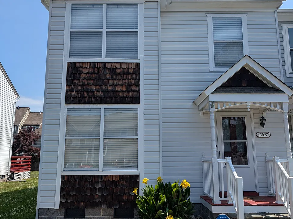 1207 Palmerton Dr