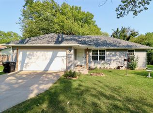 1822 N Yates Ave, Springfield, MO 65803