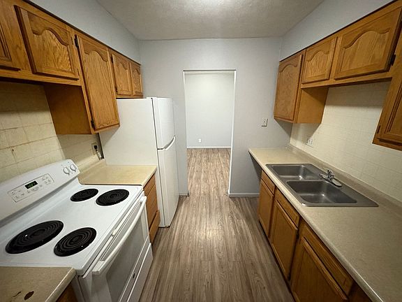 5th image of 1905 G St #4