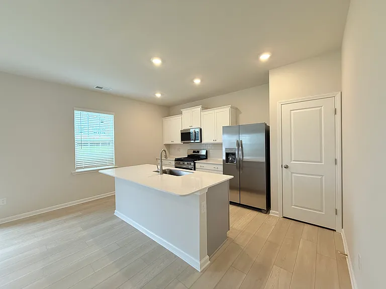 6337 Fairfax Ct — Photo 6